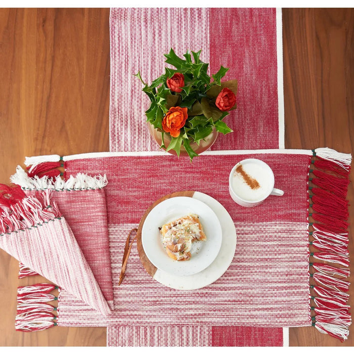 Red Holiday Placemats Set 4 - The Shops at Mount Vernon
