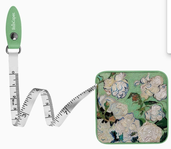 TAPE MEASURE WHITE ROSES GRN