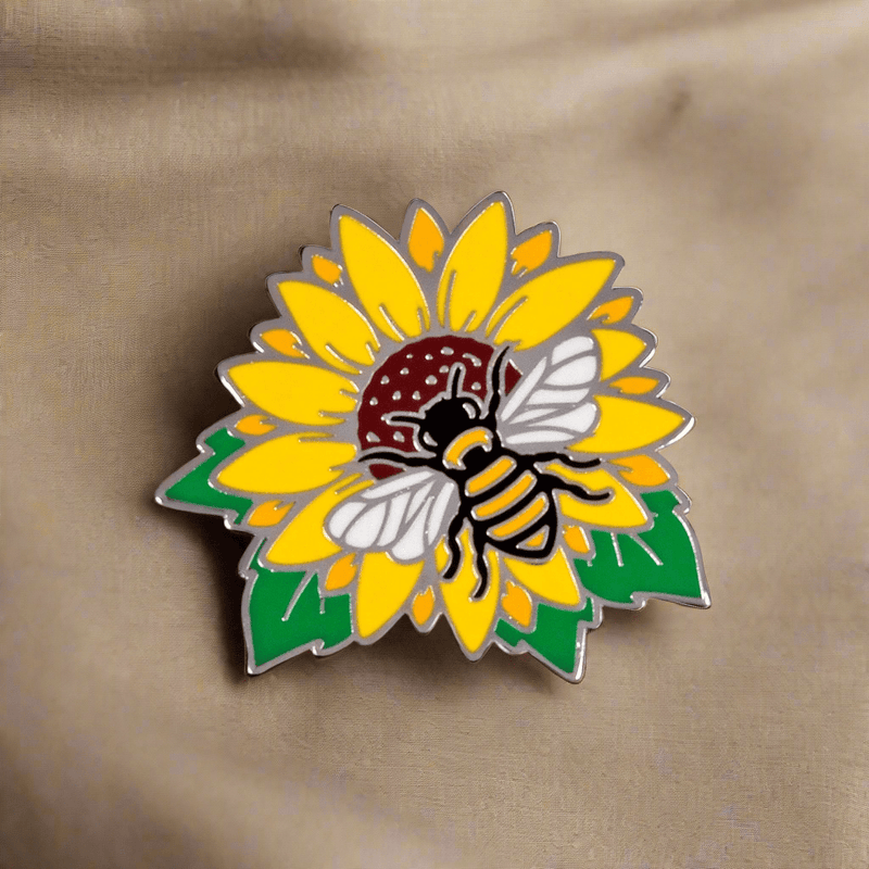 Bee Lapel Pin - The Shops at Mount Vernon