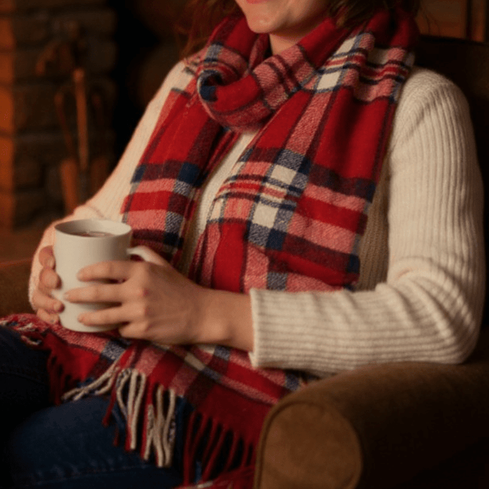 Mount Vernon 1776 Independence Tartan Pocket Scarf - The Shops at Mount Vernon