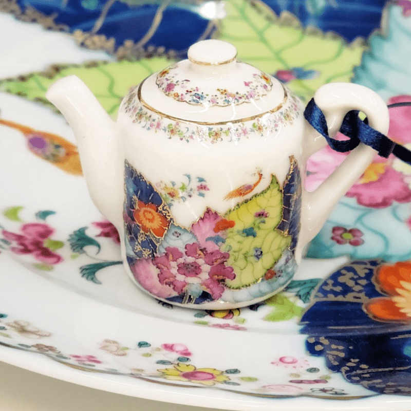 Tobacco Leaf Teapot Ornament - The Shops at Mount Vernon