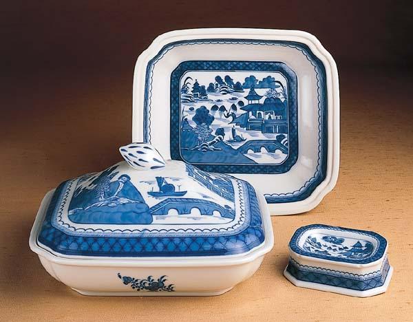 Blue Canton 10" x 9 ¼" Covered Vegetable Dish - The Shops at Mount Vernon