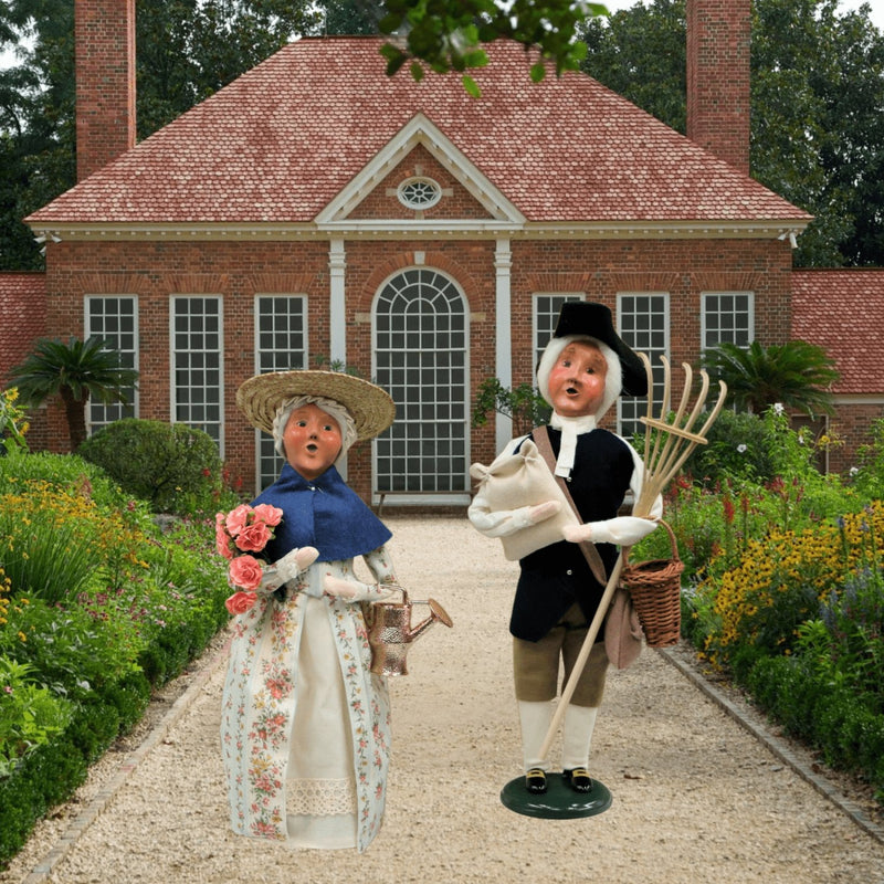 Farmer George Caroler by Byers' Choice - BYER'S CHOICE, LTD - The Shops at Mount Vernon