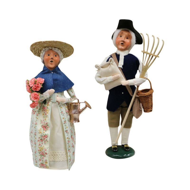Gardening Martha Caroler by Byers' Choice - BYER'S CHOICE, LTD - The Shops at Mount Vernon
