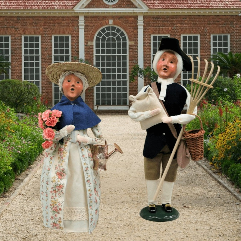 Gardening Martha Caroler by Byers' Choice - BYER'S CHOICE, LTD - The Shops at Mount Vernon