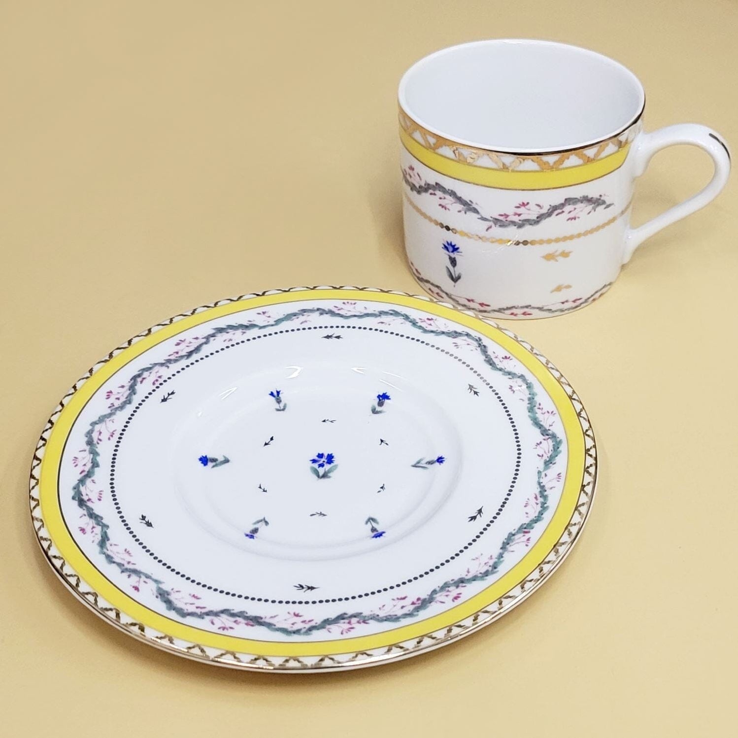 Mount Vernon Ribbons & Cornflower Porcelain Collection_ The Shops at